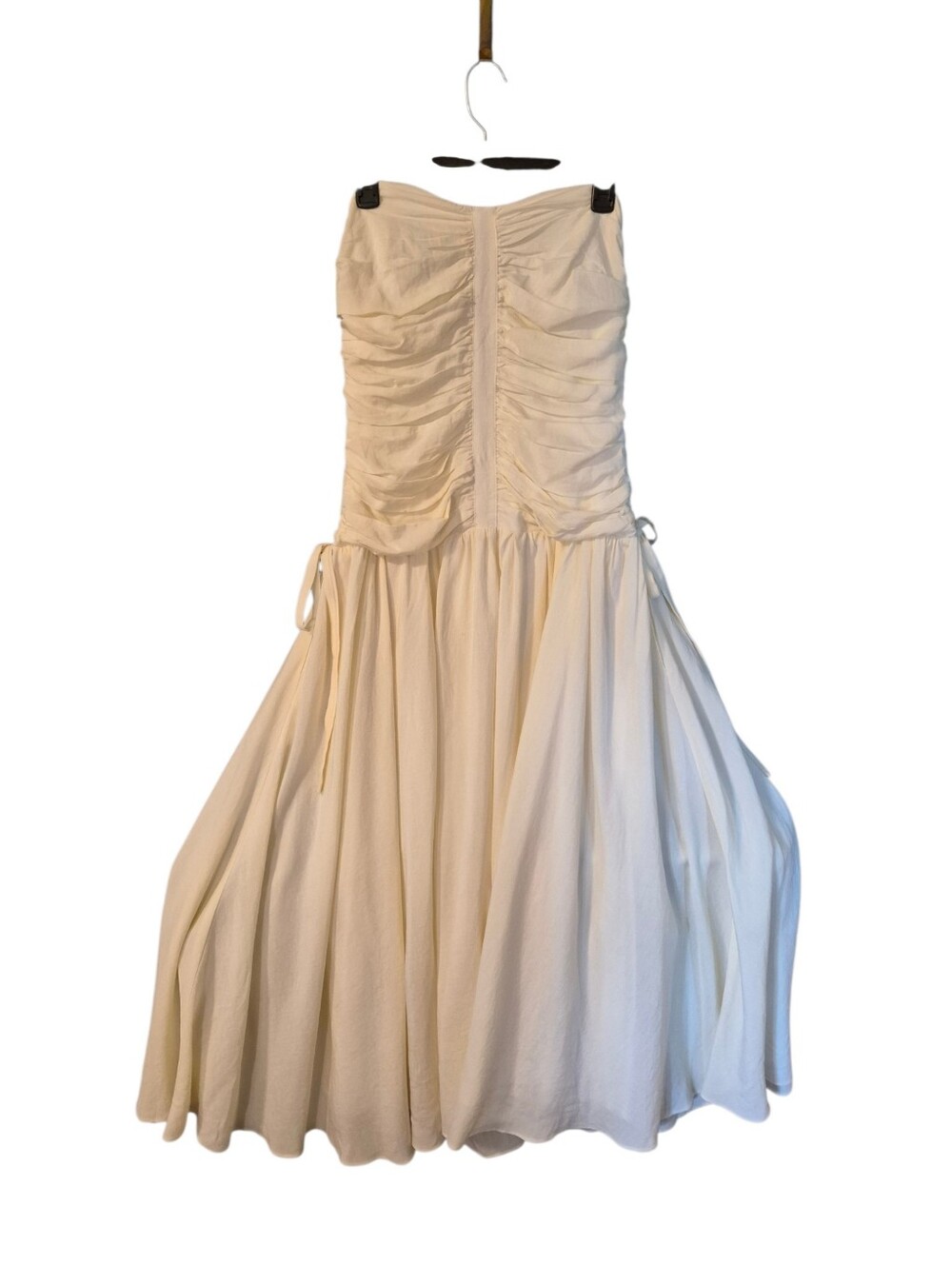 ASTR the Label Zori cream Drop Waist maxi dress - L.       Y64 - Picture 2 of 11